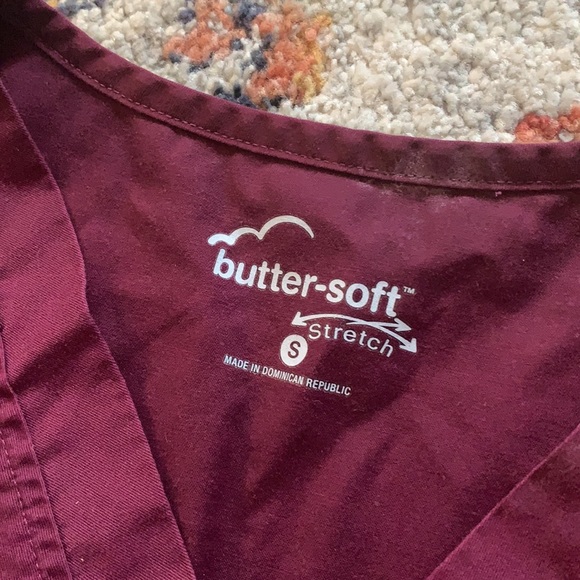 Butter Soft by Cherokee - Maroon Scrub top/jogger - Picture 3 of 4